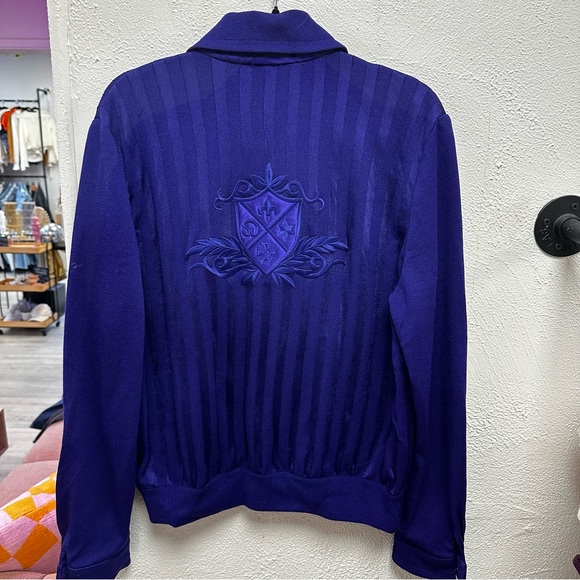 Vintage St John Collection by Marie Gray purple crest cardigan - Picture 6 of 9